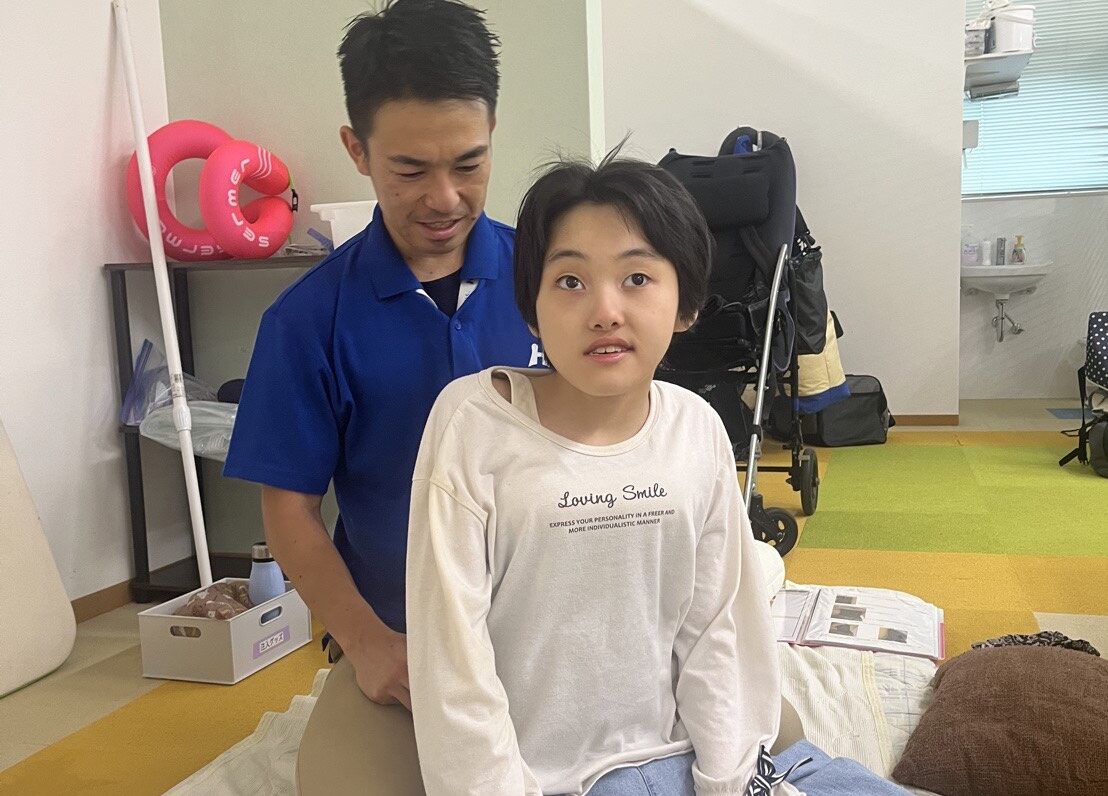 姿勢が変わると、表情も変わる。